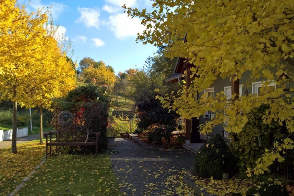 Entspannen Im Gruenen, Ferienwohnung Mit Eigenem Garten Keilberg Екстер'єр фото